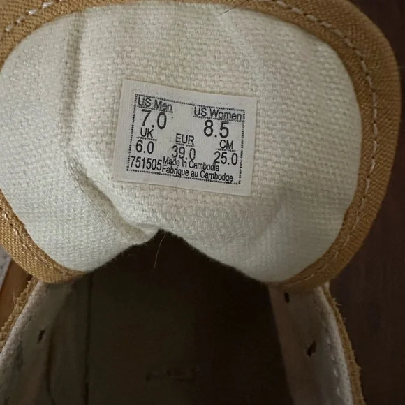 Vans unisex mustard color old Skol lace up low top Sz  7 Men,8.5 Women.Preowned - Picture 4 of 5